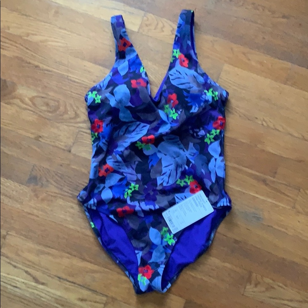 Athleta Twilight Tropic V-Neck OnePiece Medium NWT